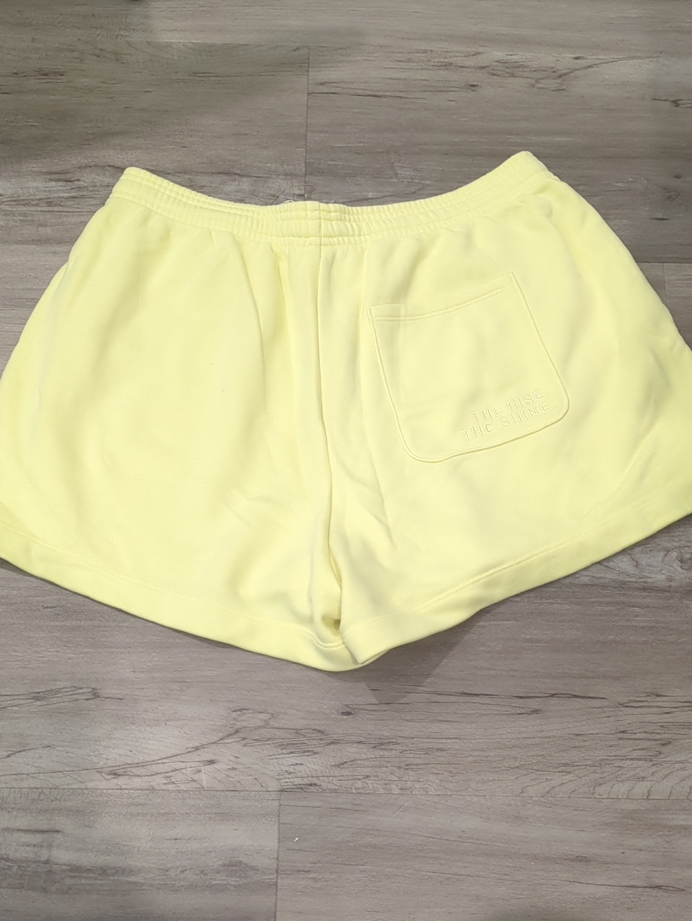 Vuori Sunlight Collection Shorts - Picture 4 of 7